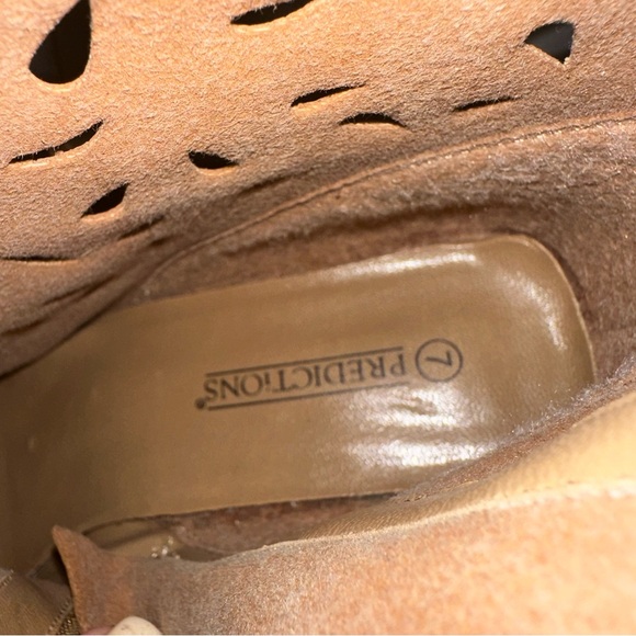 Predictions Square Toe 3 Inch Heeled Boots with Cutouts - Size 7 - Tan - Picture 10 of 11